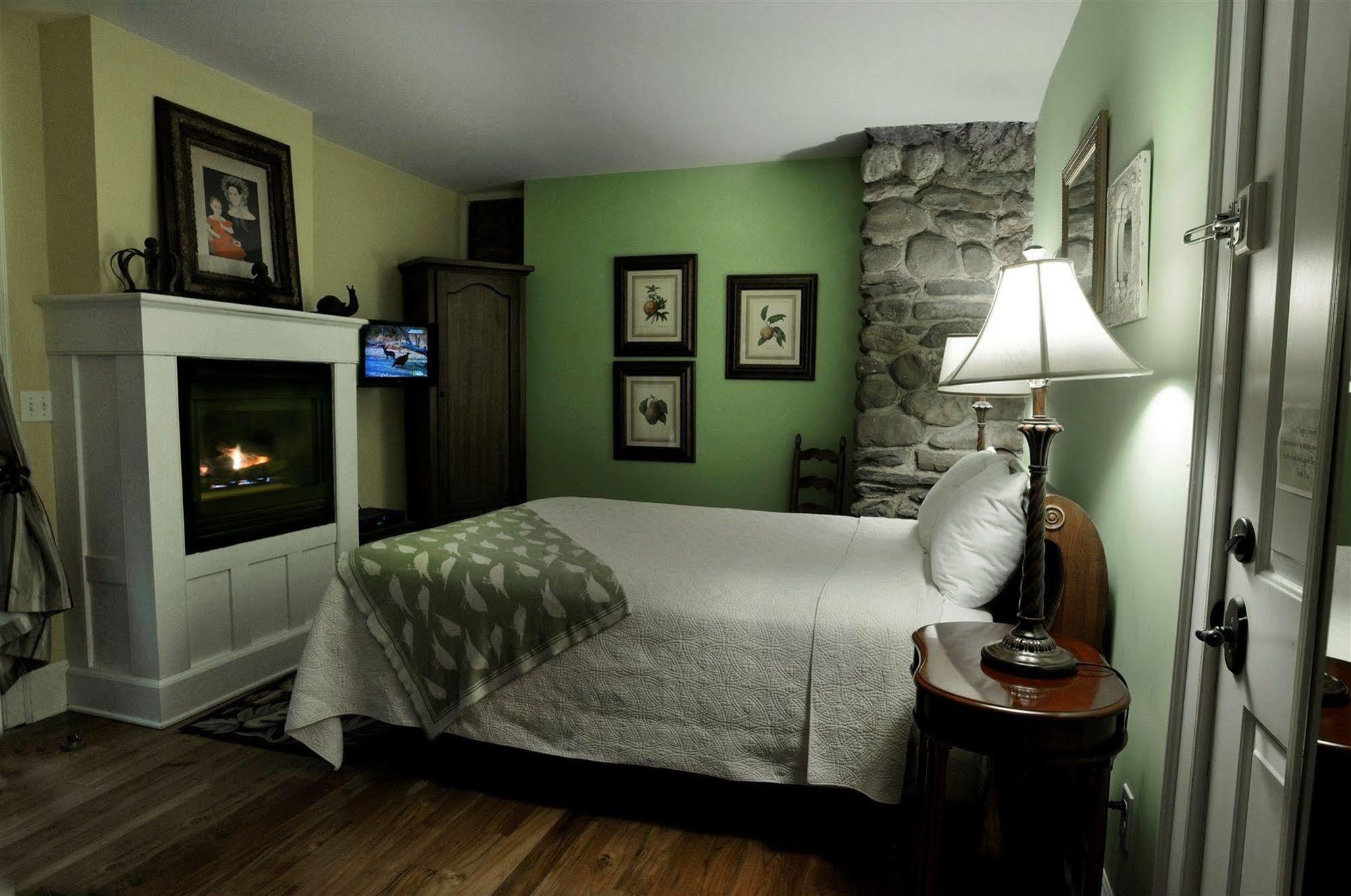Buttermilk Falls Inn & Spa Milton 外观 照片